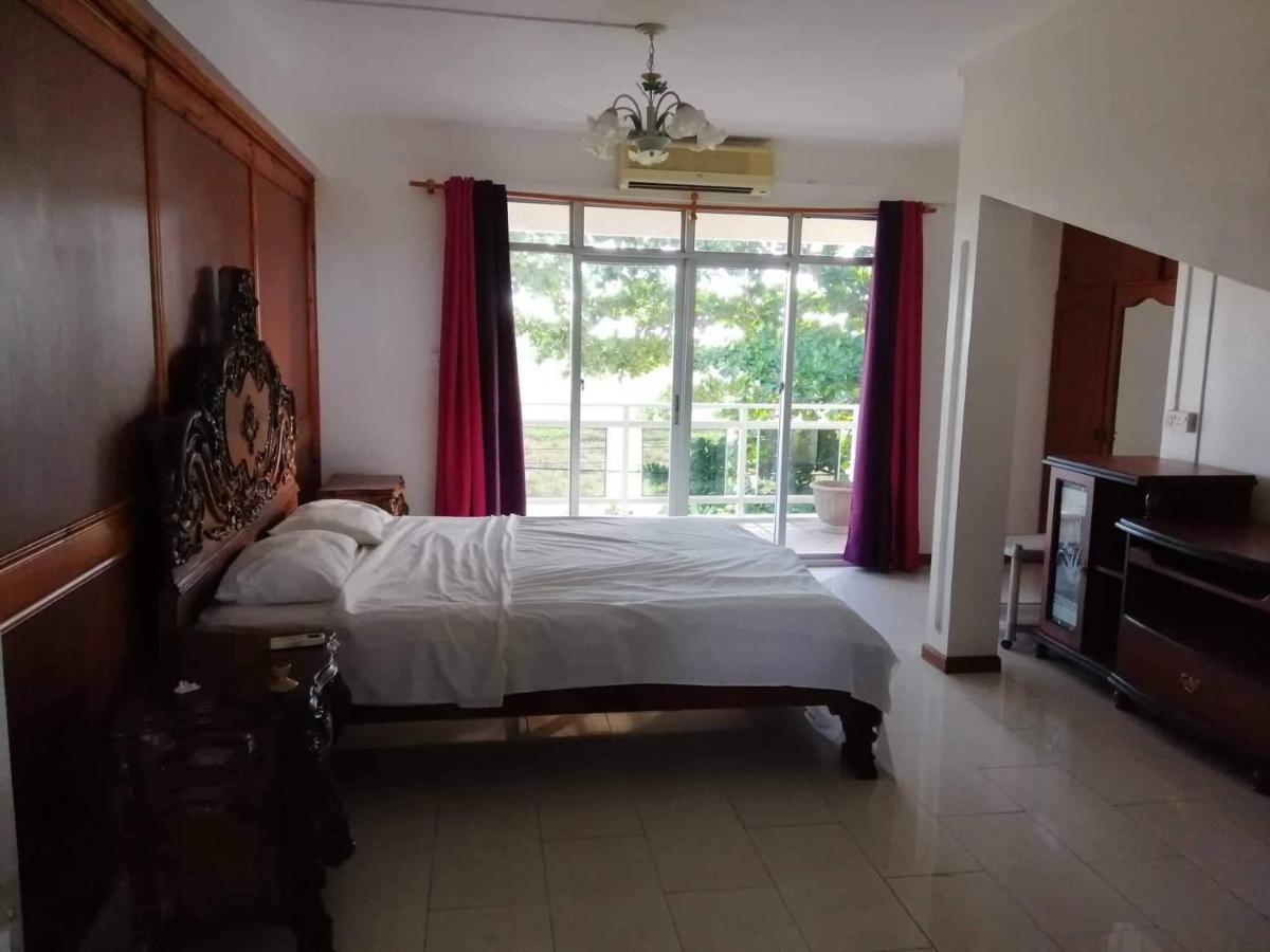 Residence Lennards Grand Bay Εξωτερικό φωτογραφία